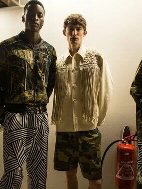 Dries Van Noten Camo Linen Blend Shorts - Size Small